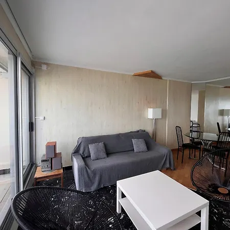 Apartment 3 Pieces Face Avec Terrasse Et Garage - D'olonne - Fr-1-197-388