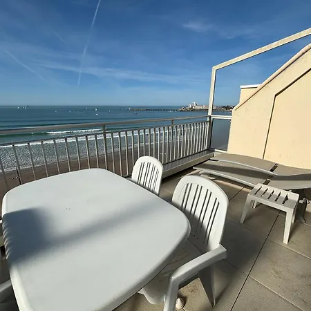 Apartment 3 Pieces Face Avec Terrasse Et Garage - D'olonne - Fr-1-197-388 Les Sables-d'Olonne