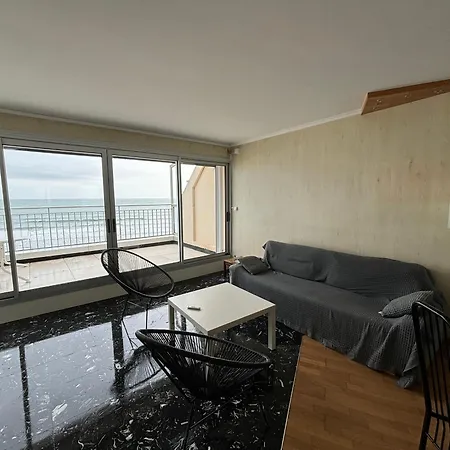 3 Pieces Face Avec Terrasse Et Garage - D'olonne - Fr-1-197-388 Ле-Сабль-д’Олон