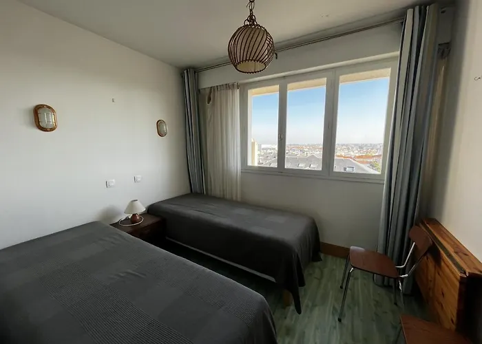 3 Pieces Face Avec Terrasse Et Garage - D'olonne - Fr-1-197-388 * 莱萨布勒-多洛讷