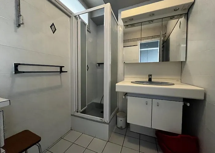 3 Pieces Face Avec Terrasse Et Garage - D'olonne - Fr-1-197-388 * 莱萨布勒-多洛讷