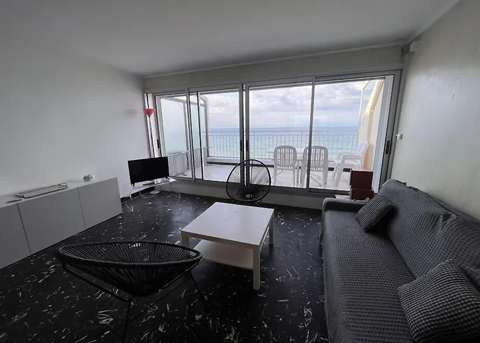 3 Pieces Face Avec Terrasse Et Garage - D'olonne - Fr-1-197-388 * 莱萨布勒-多洛讷