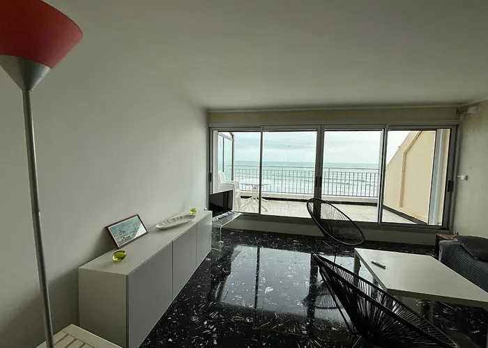 3 Pieces Face Avec Terrasse Et Garage - D'olonne - Fr-1-197-388 公寓 *